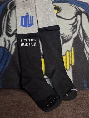 Doctor Who Women's 'I'm The Doctor' Black & Gray Crew Socks
